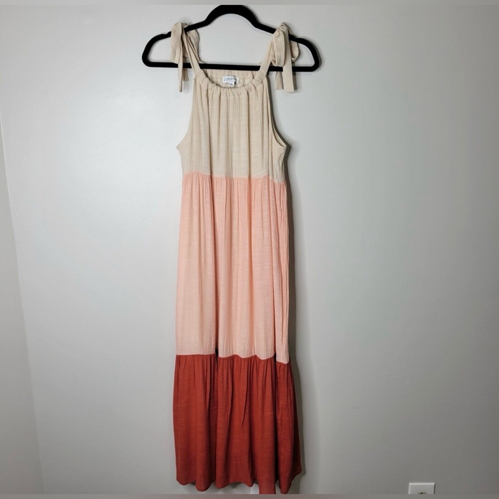 EUC‼️ Luxology Color Block Maxi Dress